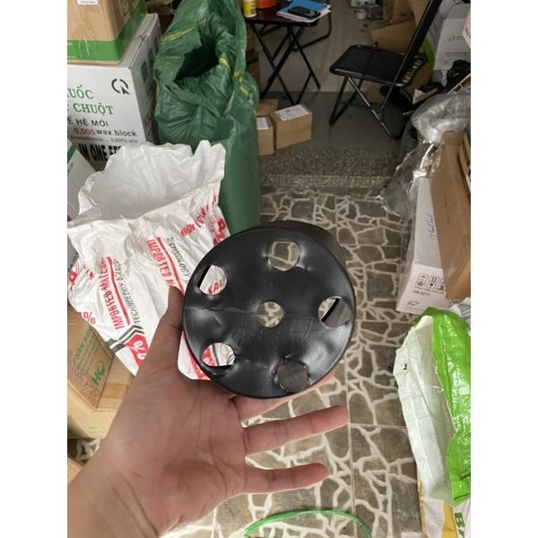 Chậu nhựa đen C7 dày đầy đặn dùng trồng cây