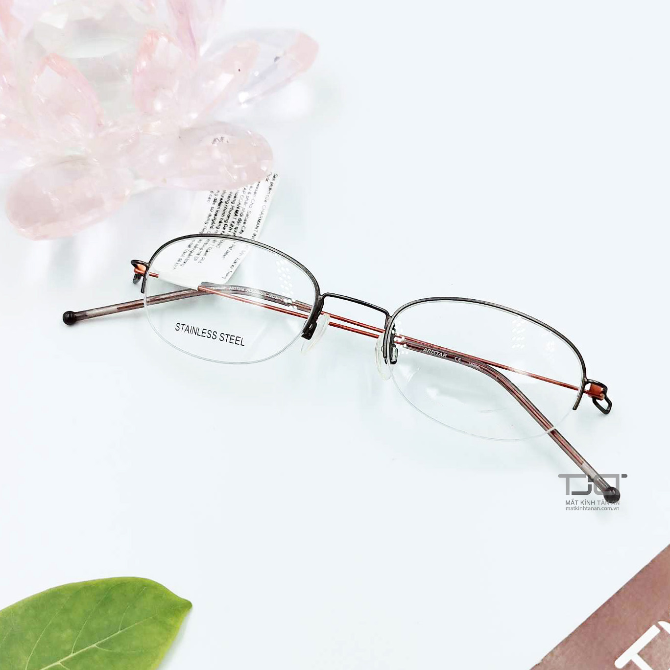 Gọng kính Nữ , thép không gĩ, phom tròng nhỏ, gọng nhuyễn siêu nhẹ