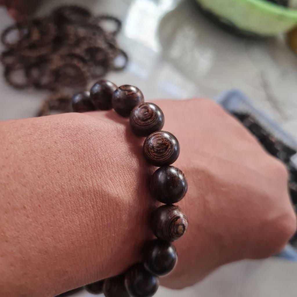 Vòng Tay Trầm Hương Tròn Đơn Sánh Chìm Nước- Trầm Hương Tự Nhiên - Trầm Việt- Size Nam Nữ.