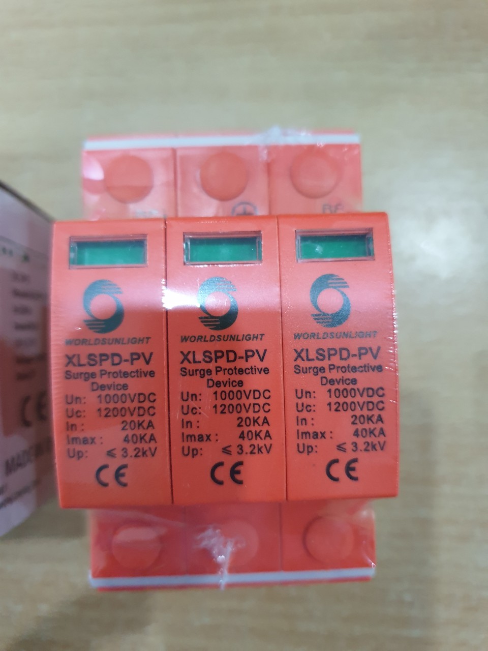 Chống sét 3P 1000V DC sunlighte