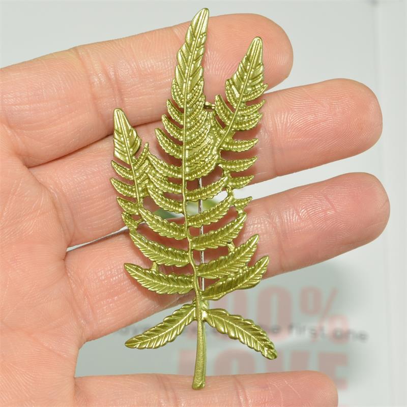 Cài áo thời trang lá cây dương sỉ xanh GC211