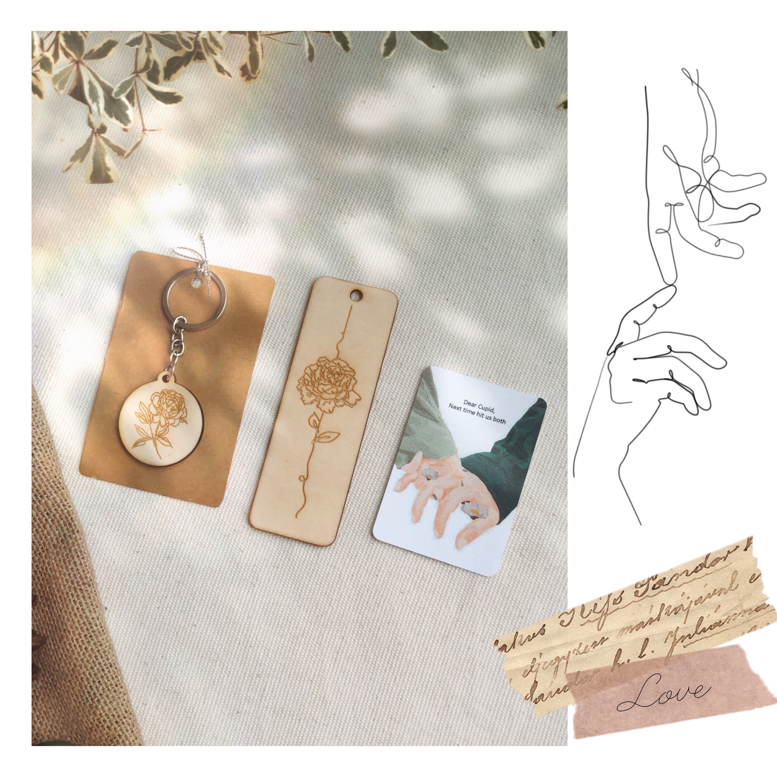 COMBO MÓC KHÓA VÀ BOOKMARK GỖ KHẮC HÌNH HOA MẪU ĐƠN