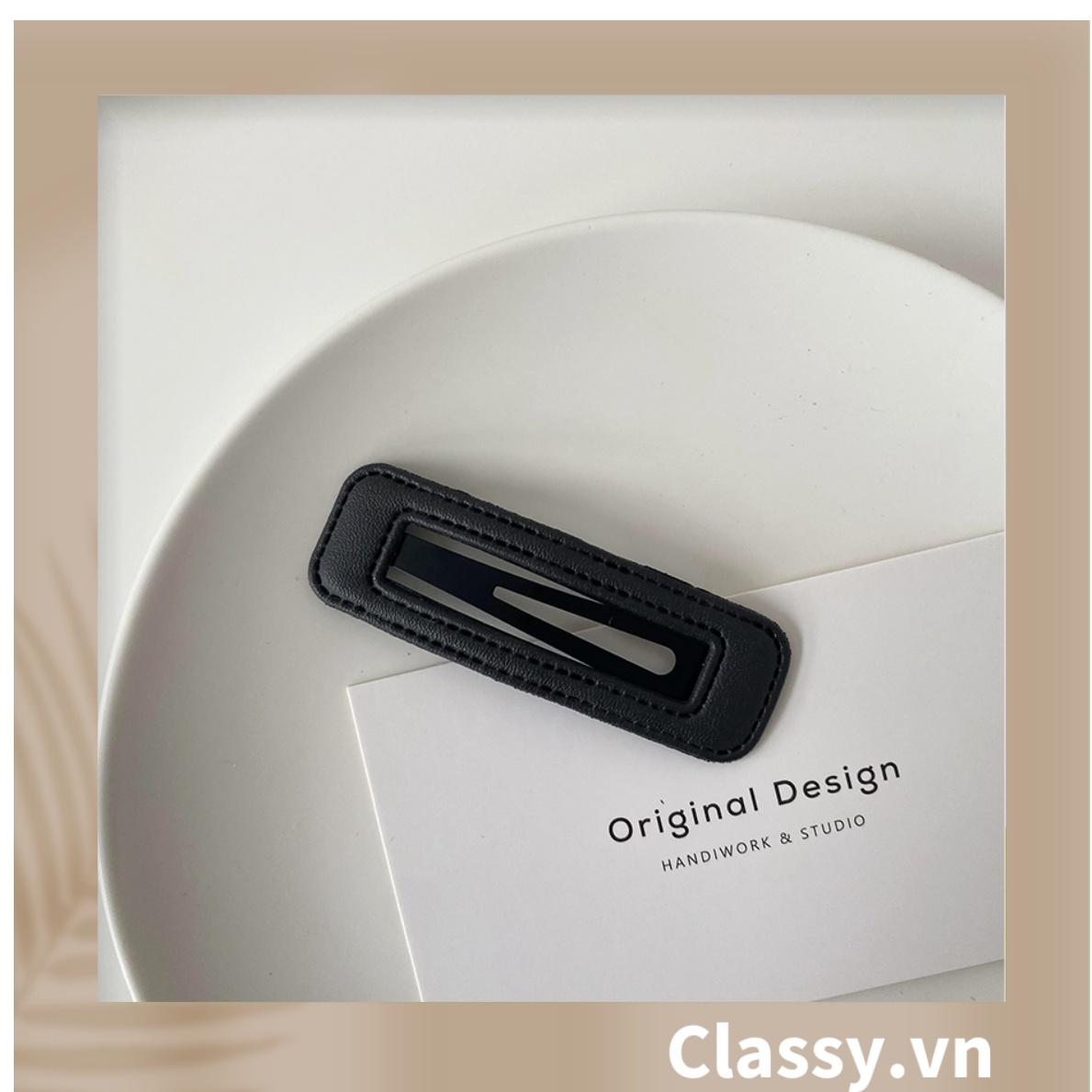 Kẹp Classy tóc  dạng clip đen bọc da trơn màu phong cách tối giản theo phong cách Hàn Quốc PK782
