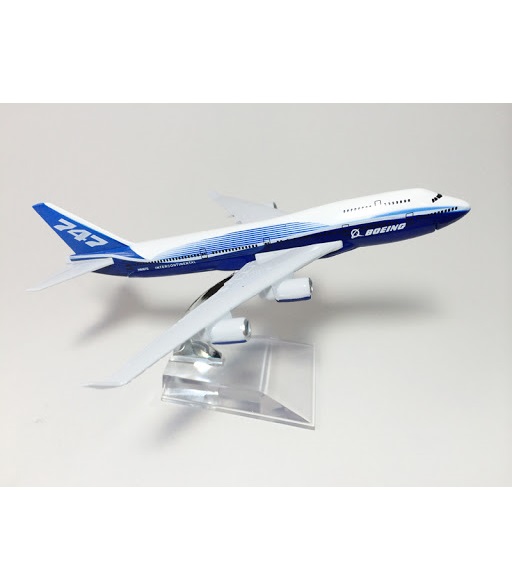 Máy bay mô hình B747  nguyên bản