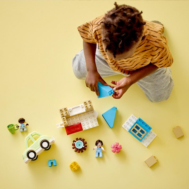 Đồ Chơi Lắp Ráp LEGO Duplo Ngôi Nhà Di Động Cho Gia Đình 10986