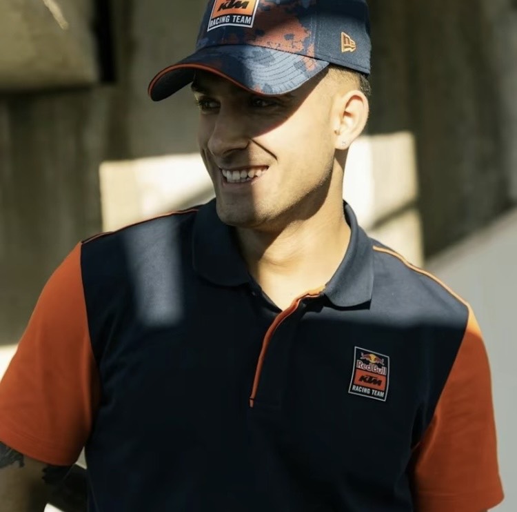 Mũ lưỡi trai, nón kết Redbull phối vải kaki phong cách thời trang thể thao