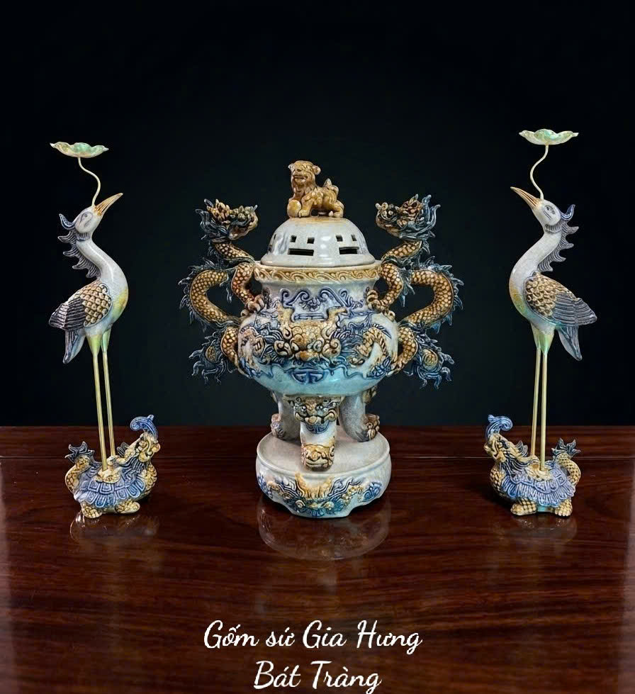 Bộ Đỉnh hạc Tam sự Chân đồng Men rạn Đắp nổi - Gốm sứ Bát Tràng