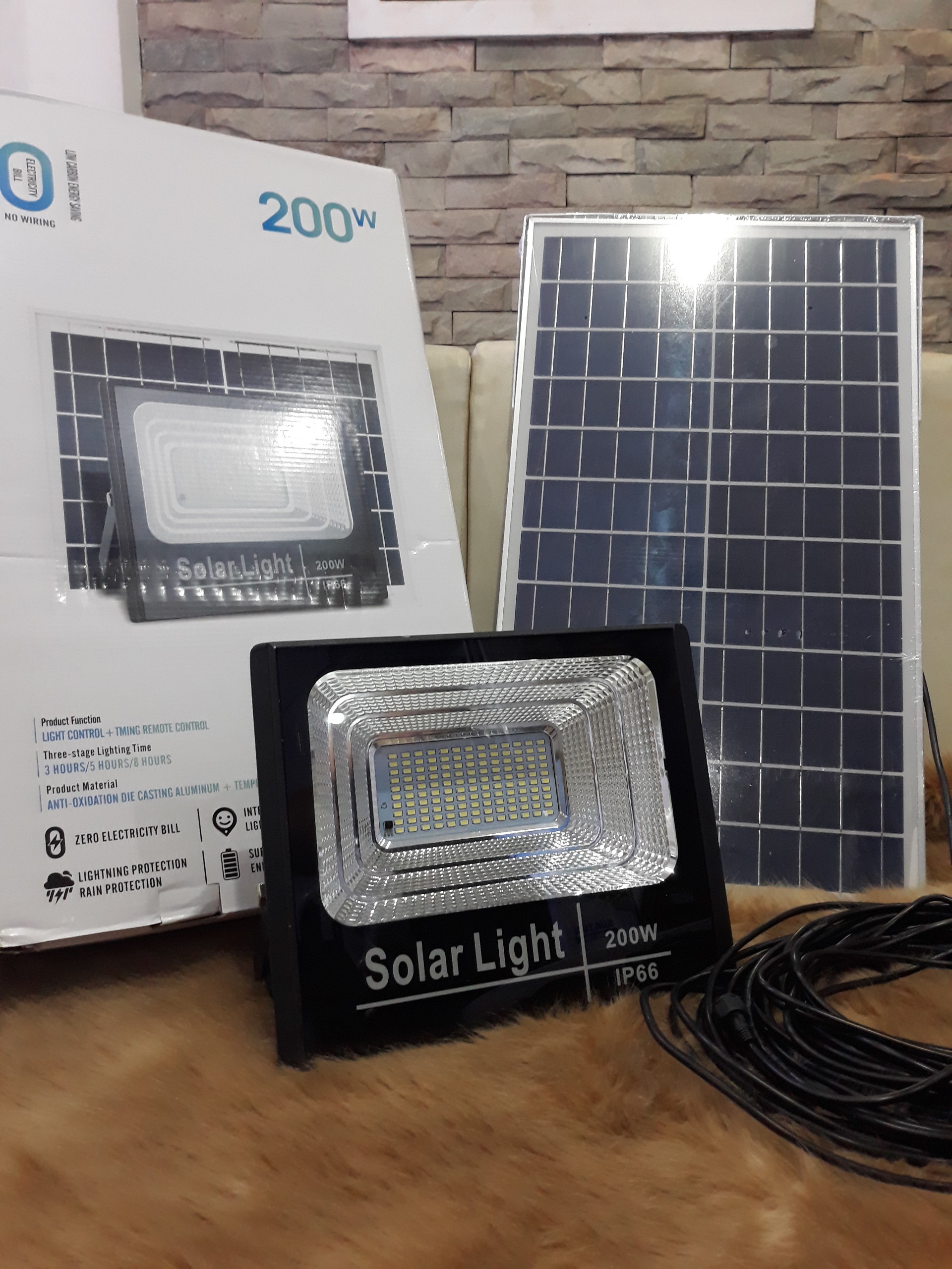 Đèn Pha LED Công Suất 200W  IP 66 - Dây Nối 18m