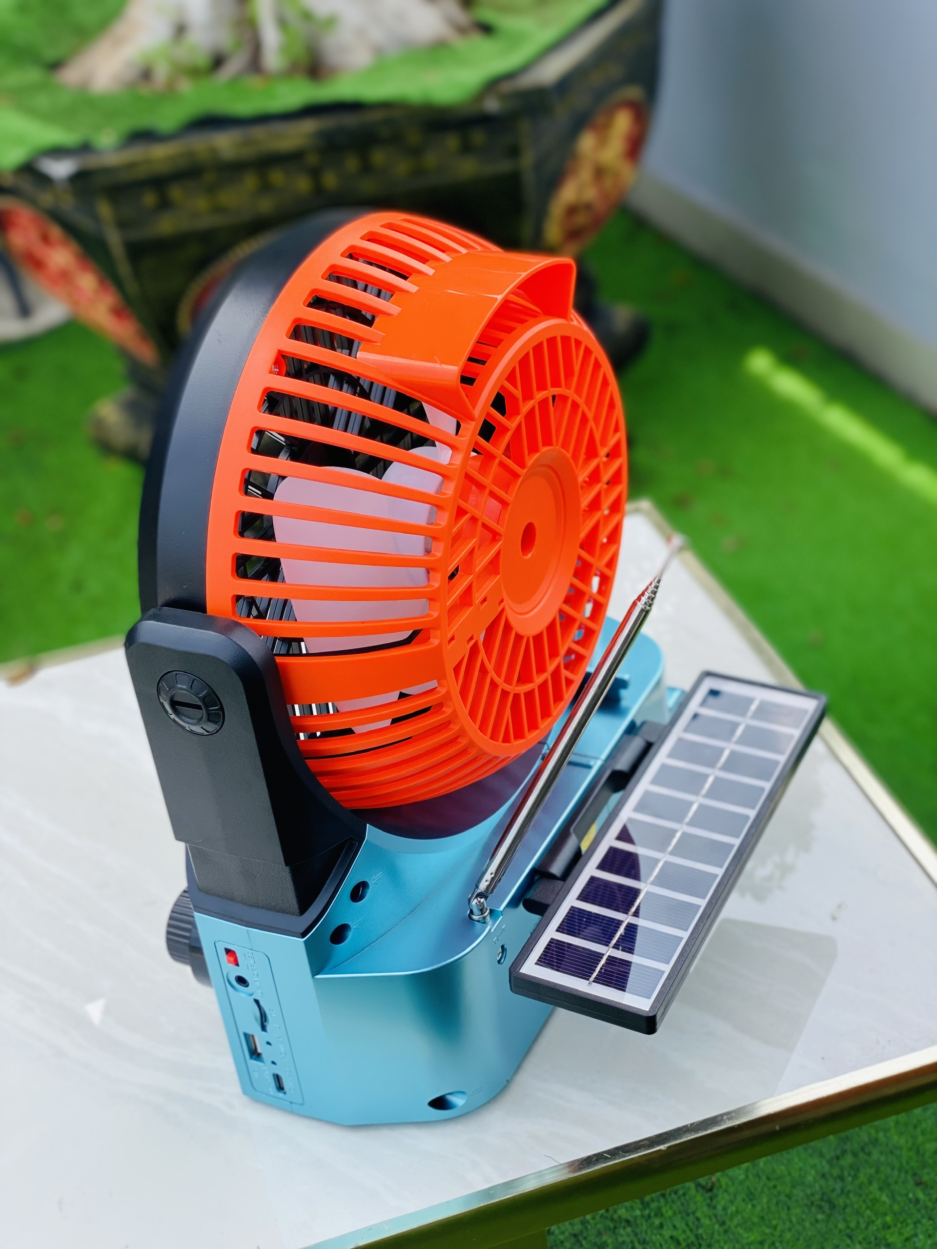 Quạt Đa Năng 4in1 FP 335S Có Năng Lượng Mặt Trời  Kèm Loa Nghe Nhạc, Đài FM, Đèn Pin FM, USB, TF Tiện Lợi Du Lịch Cắm Trại Dã Ngoại Hàng nhập Khẩu