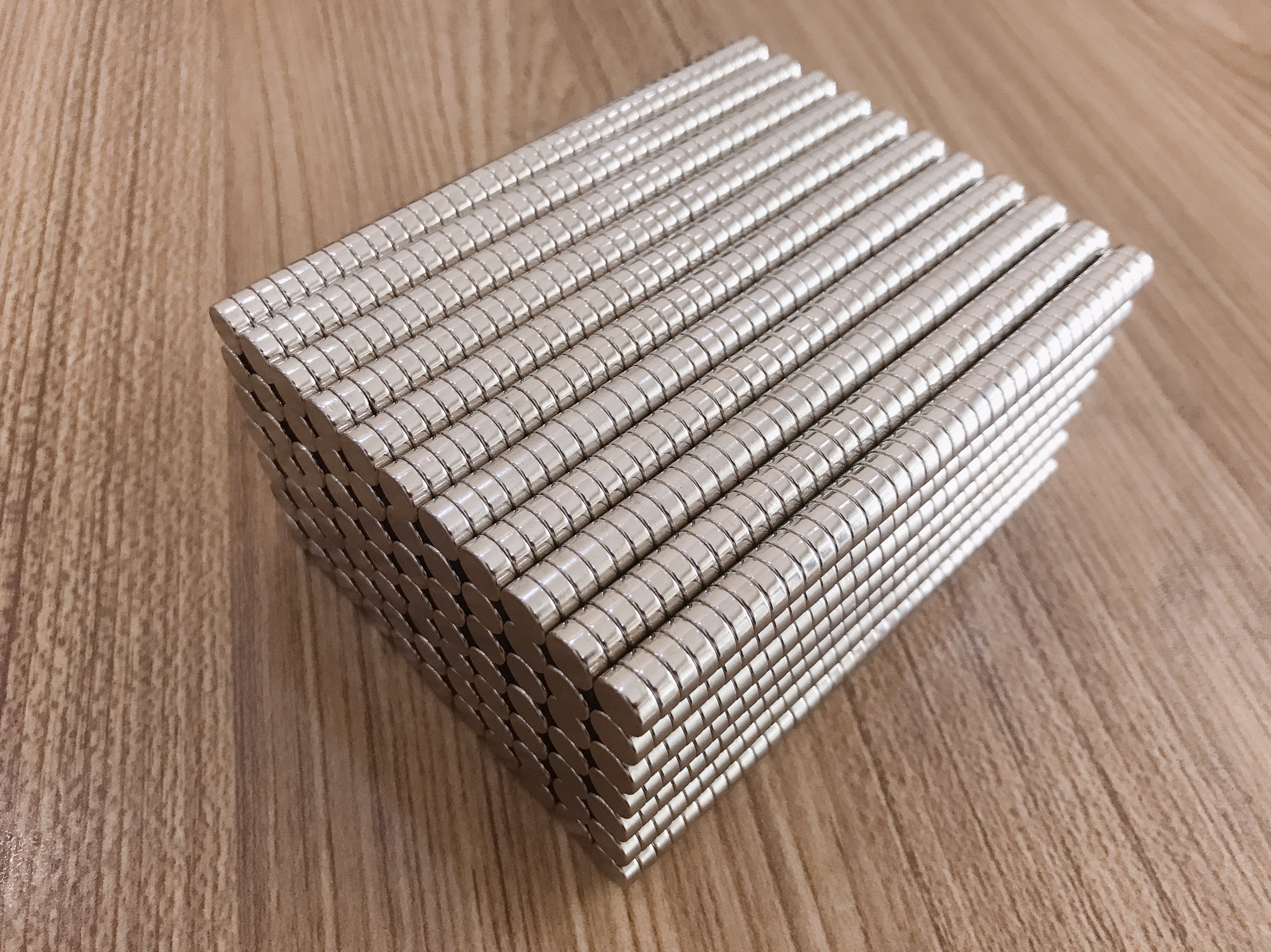 50 Viên Nam Châm Đất Hiếm Loại Tròn 8x3mm Mạ Niken Lực Từ N35 Cực Mạnh