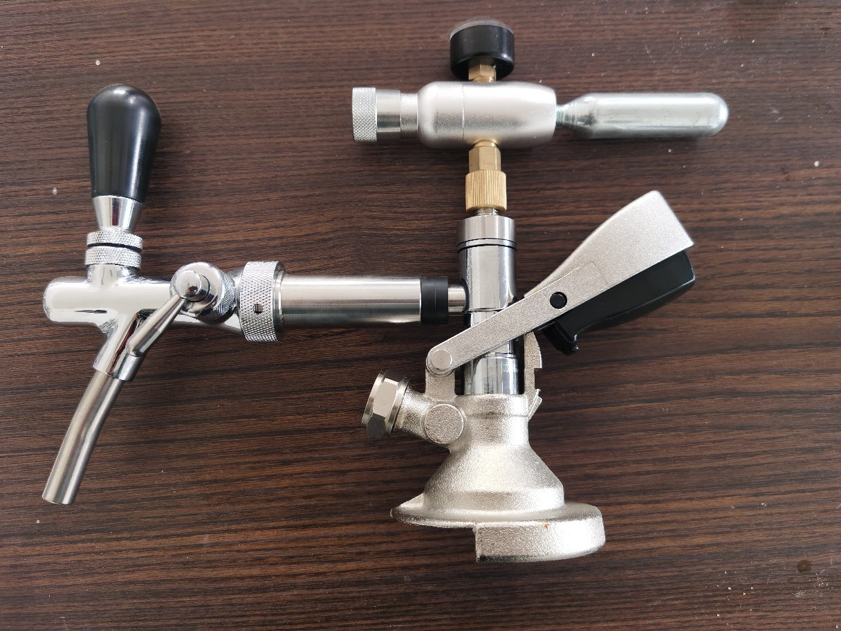 Vòi Rót Kèm Bơm Tăng Áp Gắn Keg Mini Type A - Inox 304 cao cấp