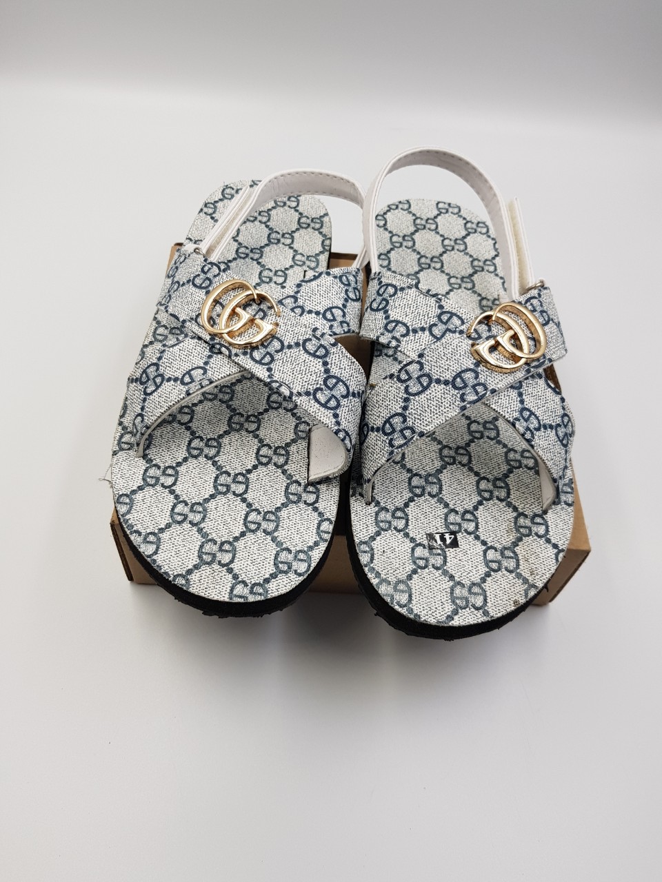 Sandals đế bằng nam đế màu xanh g quai kẹp cùng màu size từ 38 nam đến 43 nam