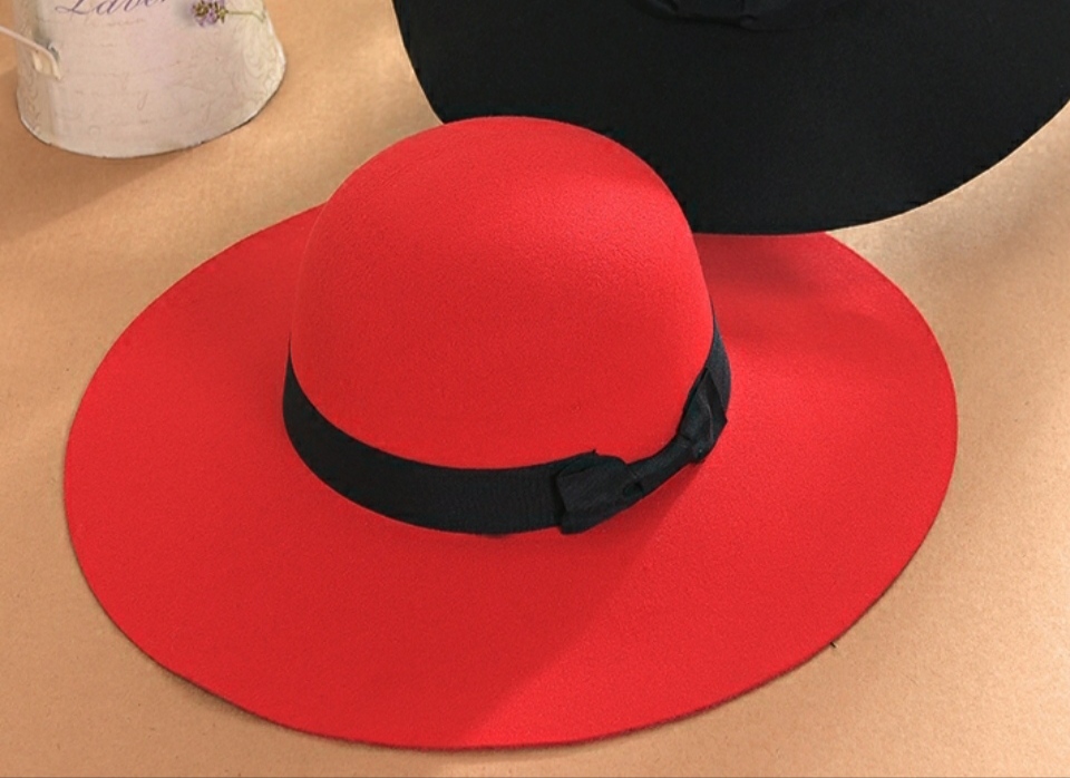 Nón rộng vành nữ đẹp mũ đi biển chống nắng fedora màu đỏ nỉ thời trang Hàn Quốc dona22030806