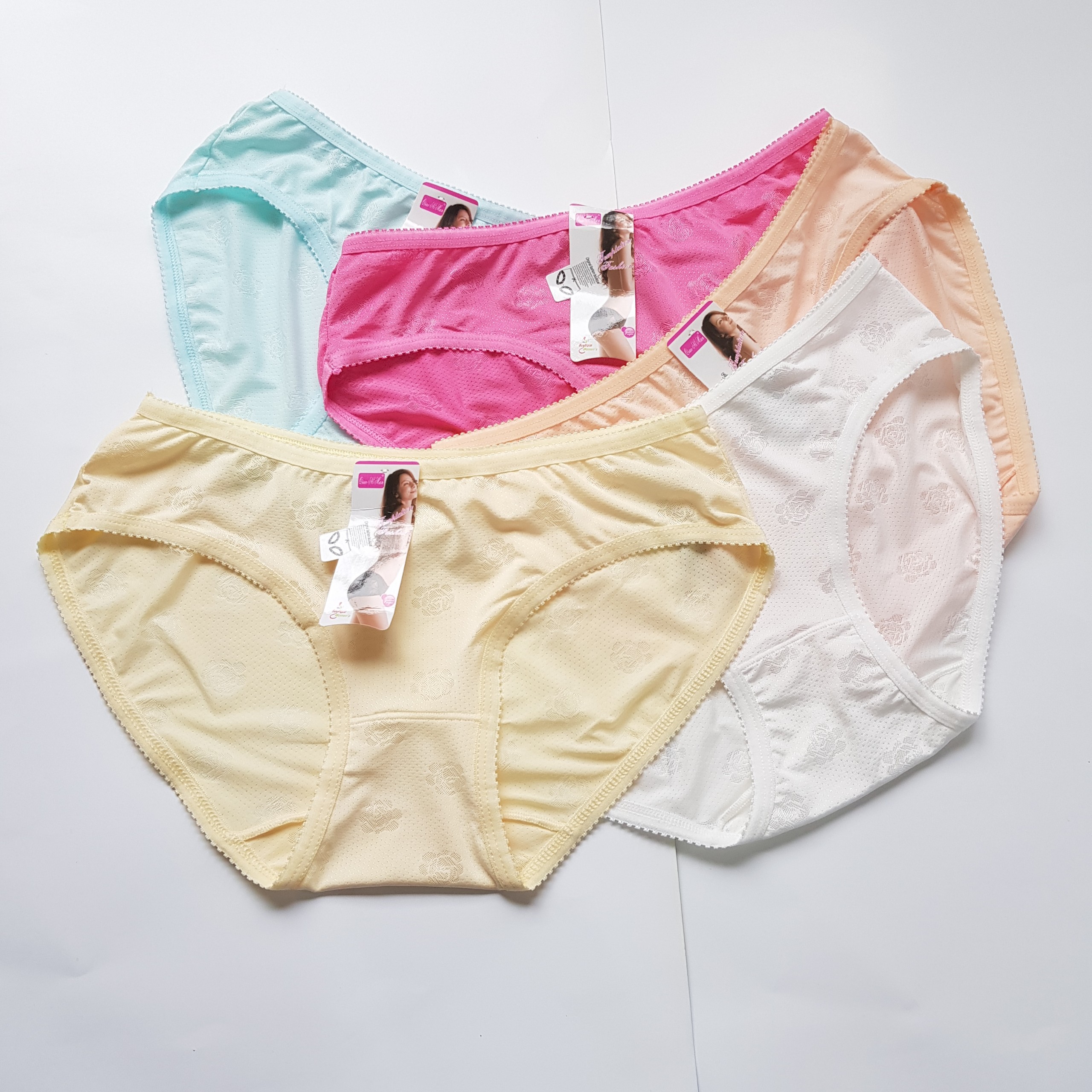 Combo 10 quần lót thông hơi hoa chìm fom to từ 48-58kg siêu đẹp