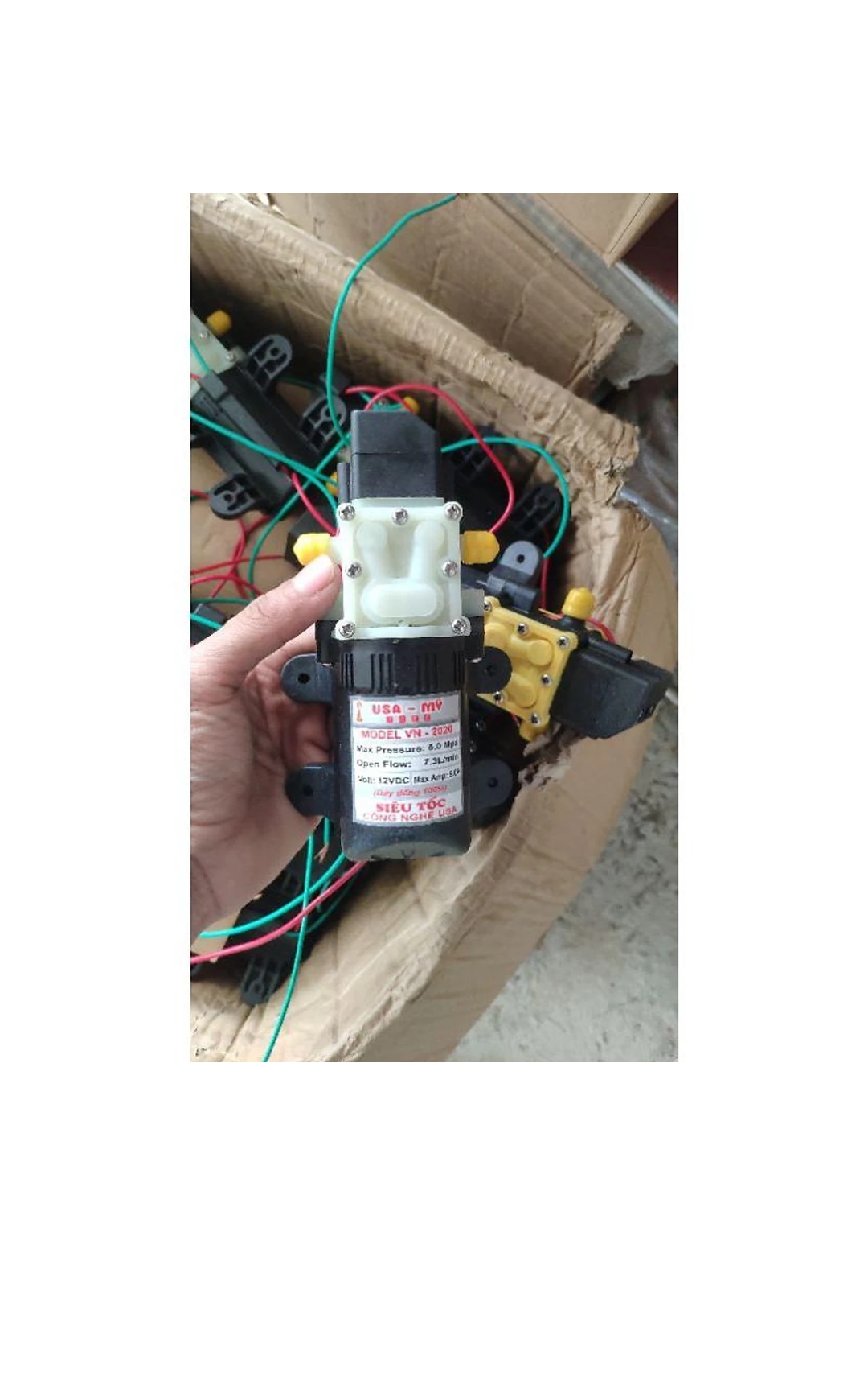 Bơm tăng áp mini hồi lưu 12v 220v tự ngắt 7.3 lít/p phun thuốc, tưới cây, phun sương