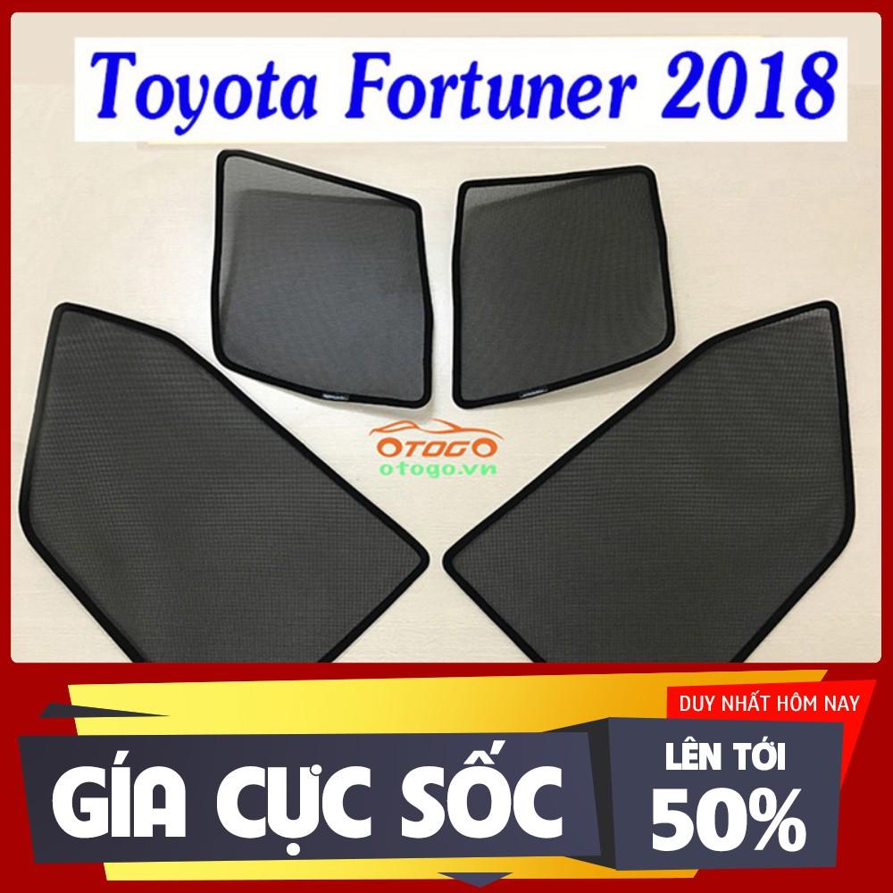 Rèm che nắng, rèm chắn nắng xe Toyota Fortuner 2010-2020 có hút nam châm