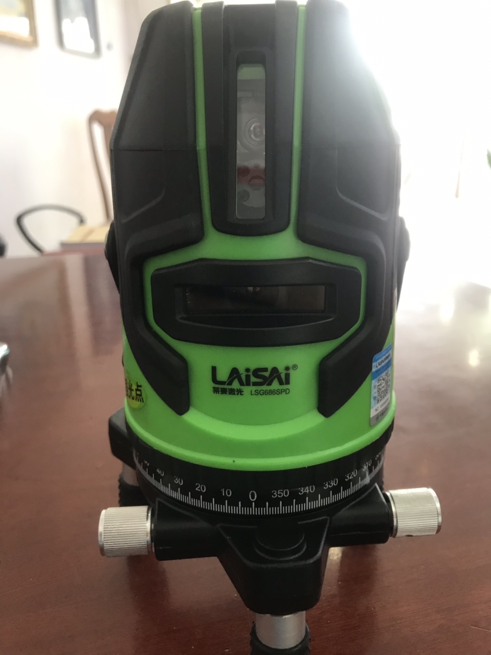 Máy cân bằng Laser Laisai LSG 686 SPD 05 tia xanh