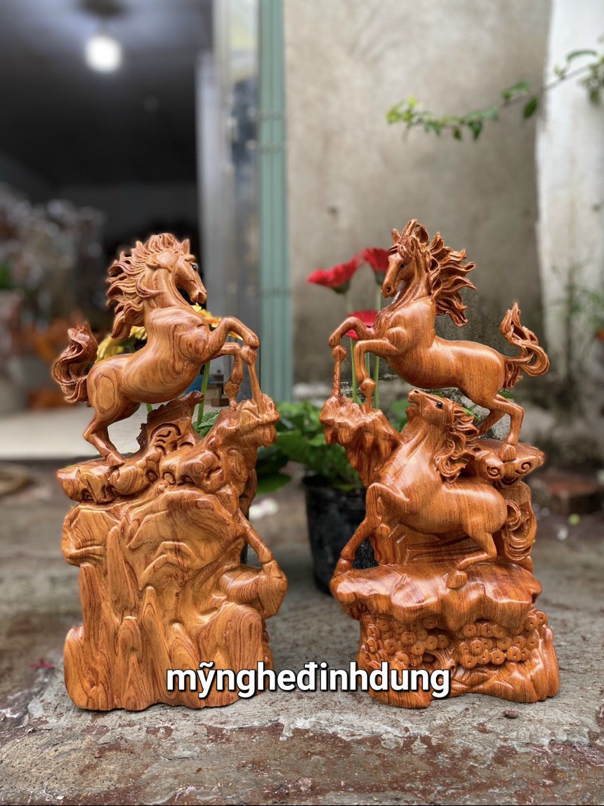 Tượng song mã uyên ương phong thủy gỗ hương đá kt cao 60×29×15cm
