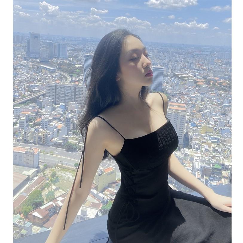 Đầm Midi Hai Dây Chất Liệu Linen Cao Cấp Màu Đen CO EM Thiết Kế Nữ Tính Quyến Rũ Sexy Phù Hợp Hẹn Hò Tiệc Tùng