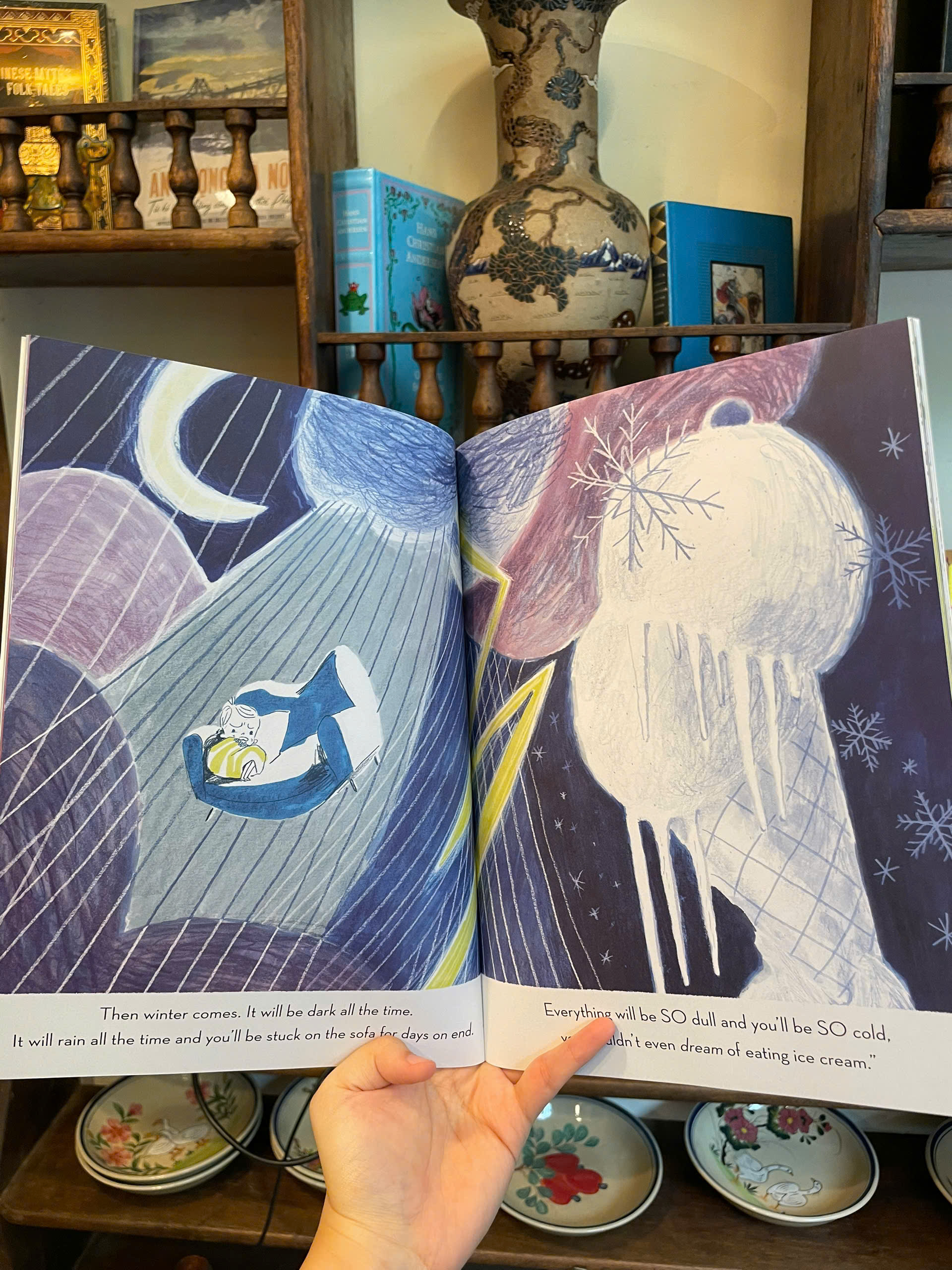 Sách - If Winter Comes, Tell It I'm Not Here by Simona Ciraolo - Children Picture book in English