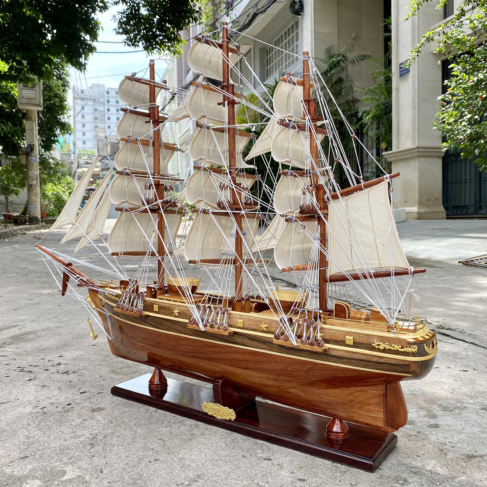 Mô hình thuyền gỗ phong thủy Cutty Sark dài 97cm, thuyền buồm trang trí gỗ tự nhiên, quà tặng khách hàng đối tác