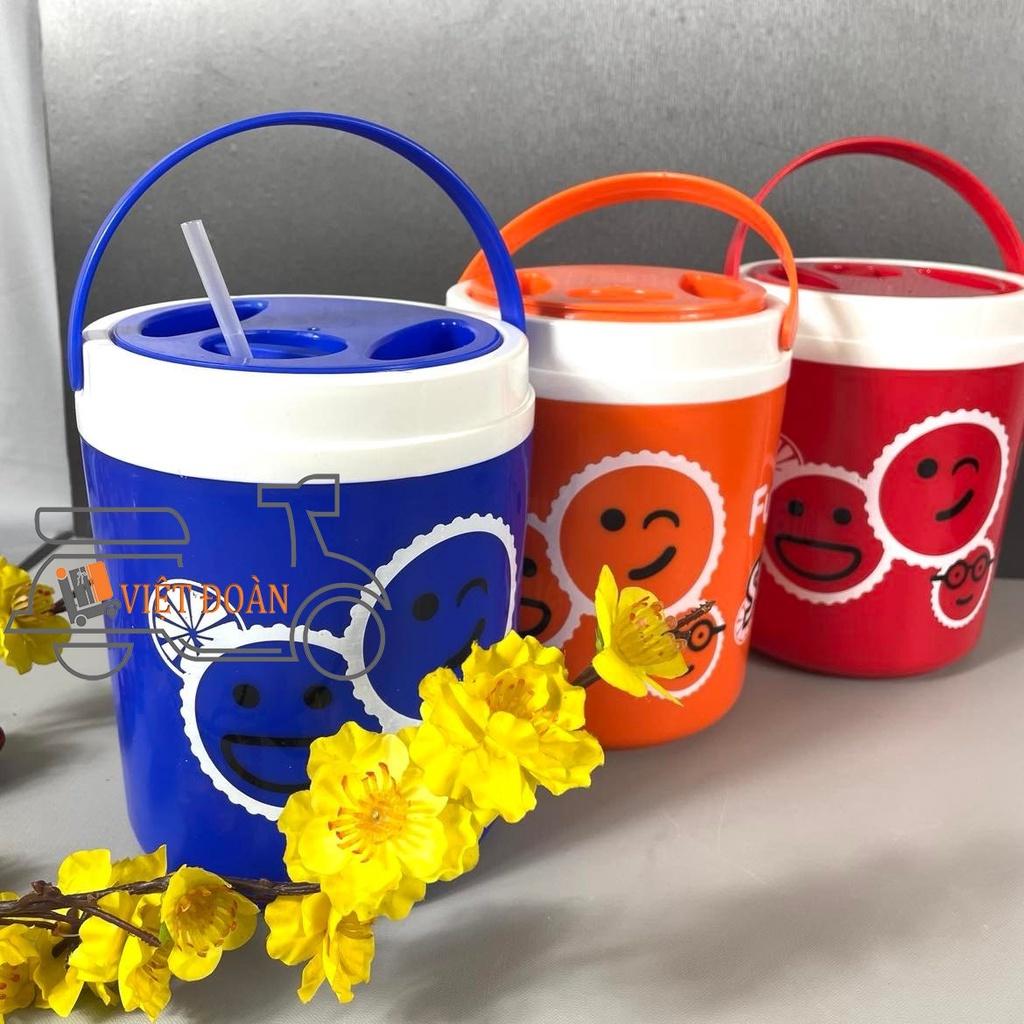 BÌNH GIỮ NHIỆT 1,5 lit . Nhựa PP ,PU nguyên sinh- Không đọng sương bên ngoài bình , giữ nhiệt lâu. Hàng Việt Nam