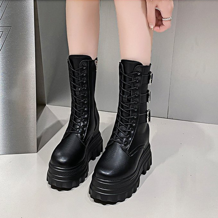 Giày Boots cổ lỡ 3 quai Đế xuồng 9.5cm PB590-4188