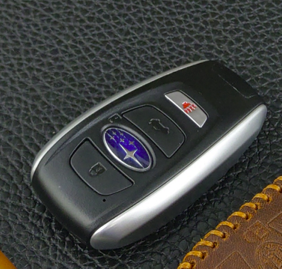 Bao da chìa khóa ô tô Subaru 4 nút bấm da bò - hàng chính hãng