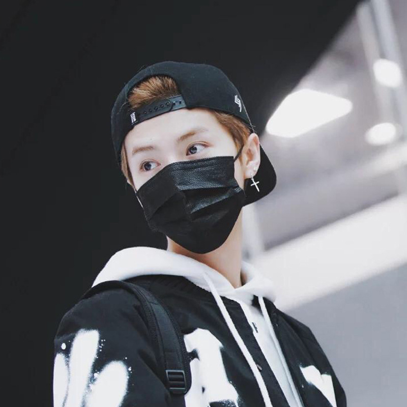 Bông tai khuyên tai idol hình chữ thập