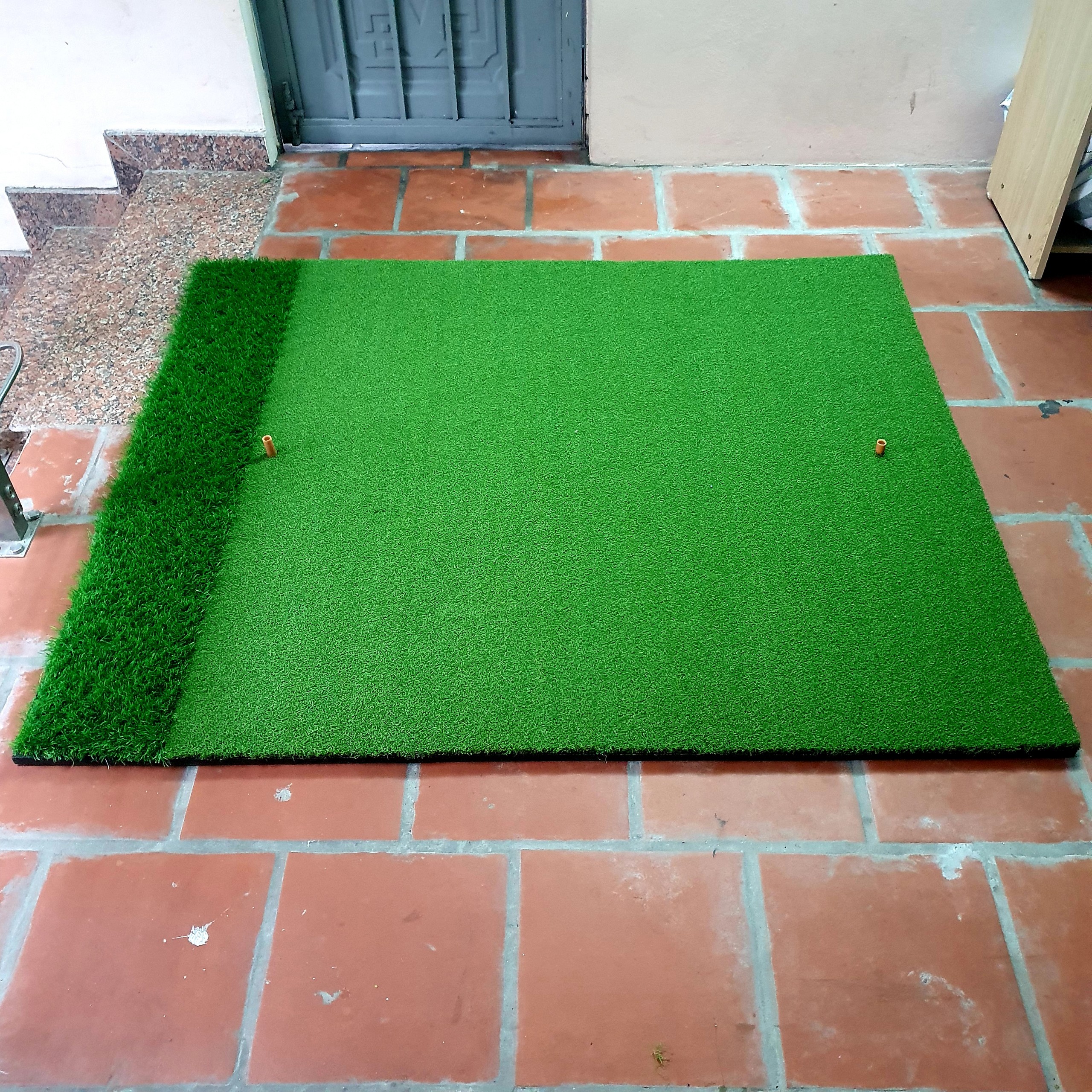 Thảm Tập Swing Golf  ECO  : Cao cấp, Đàn hồi tốt, có cỏ tập chíp, kèm Tee cao su.
