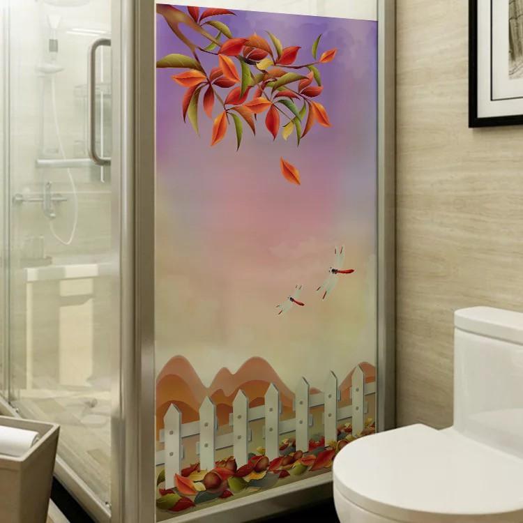 Decal trang trí kính cao cấp mẫu hàng rào trắng và lá mùa thu rơi