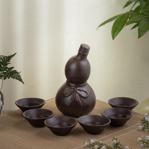 Nậm rươu gốm sứ