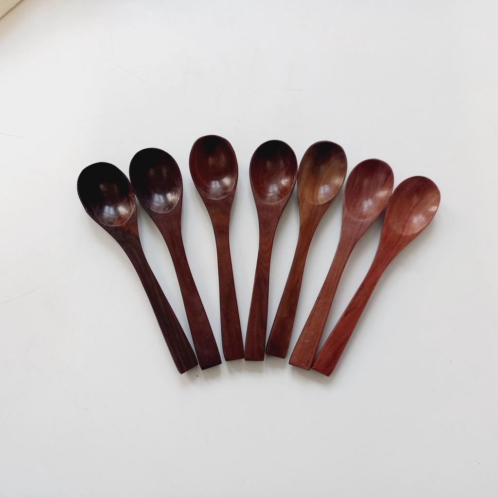 Thìa Gỗ Trắc Cỡ 14x3 cm Uống Trà, Cà Phê, Ăn Chè Của Craft Closet