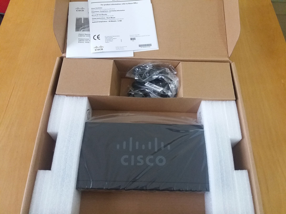 Bộ chia mạng Cisco SG95-16 16 Ports 10/100/1000 Mbps - Hàng nhập khẩu