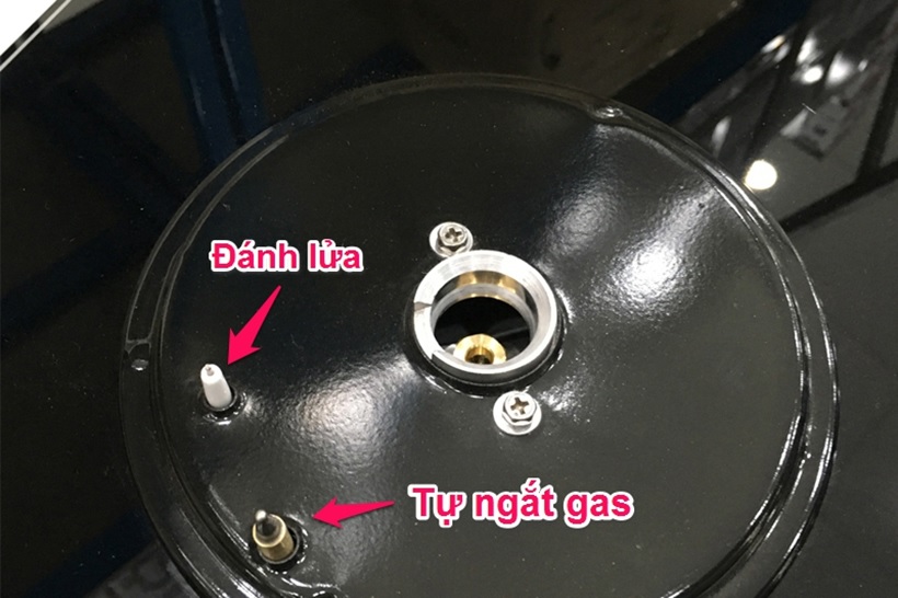 Bếp gas âm Rinnai RVB-6SDQ, Cảm ứng ngắt gas tự động - Hàng chính hãng