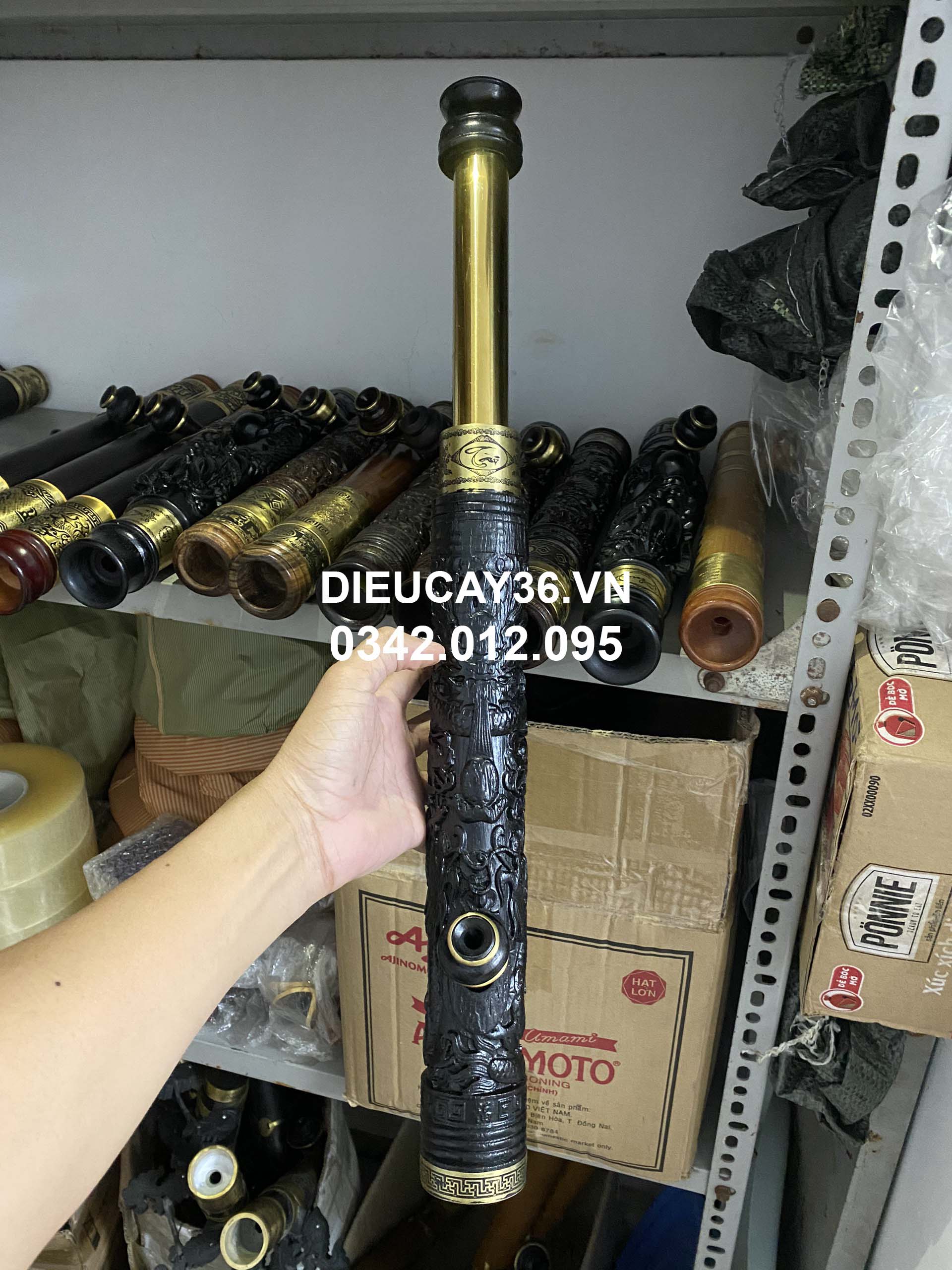 Điếu Cày Gỗ Mun Đen Mini 40Cm Rút 60cm Chống Đổ Nước Khắc Rồng