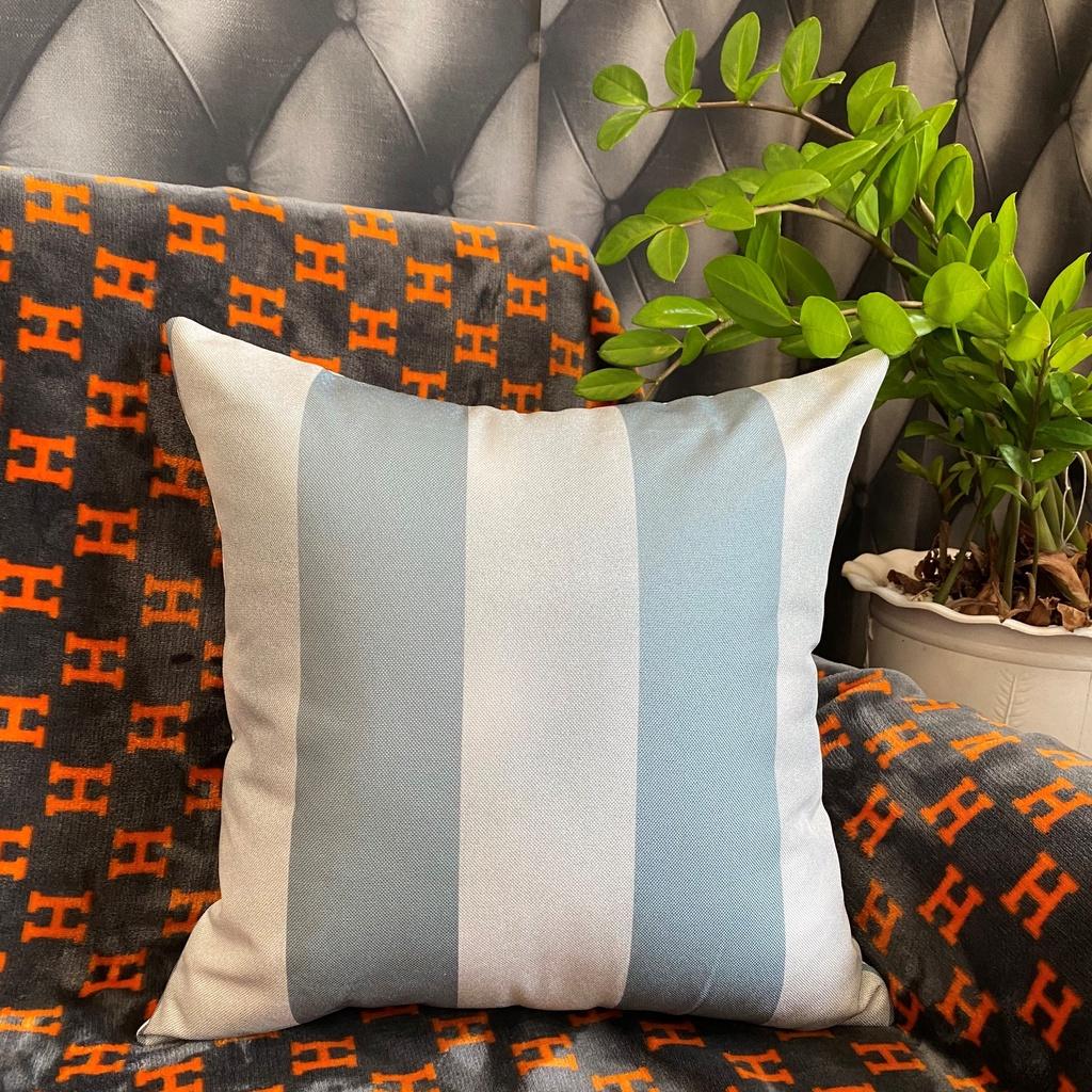Gối Sofa Họa Tiết Sọc Xám Bạc Hiện Đại - Gối Tựa Lưng Sofa Phù Hợp Trang Trí Nhà Cửa - Chất Liệu Vải Bố - Kích Thước 45x45cm