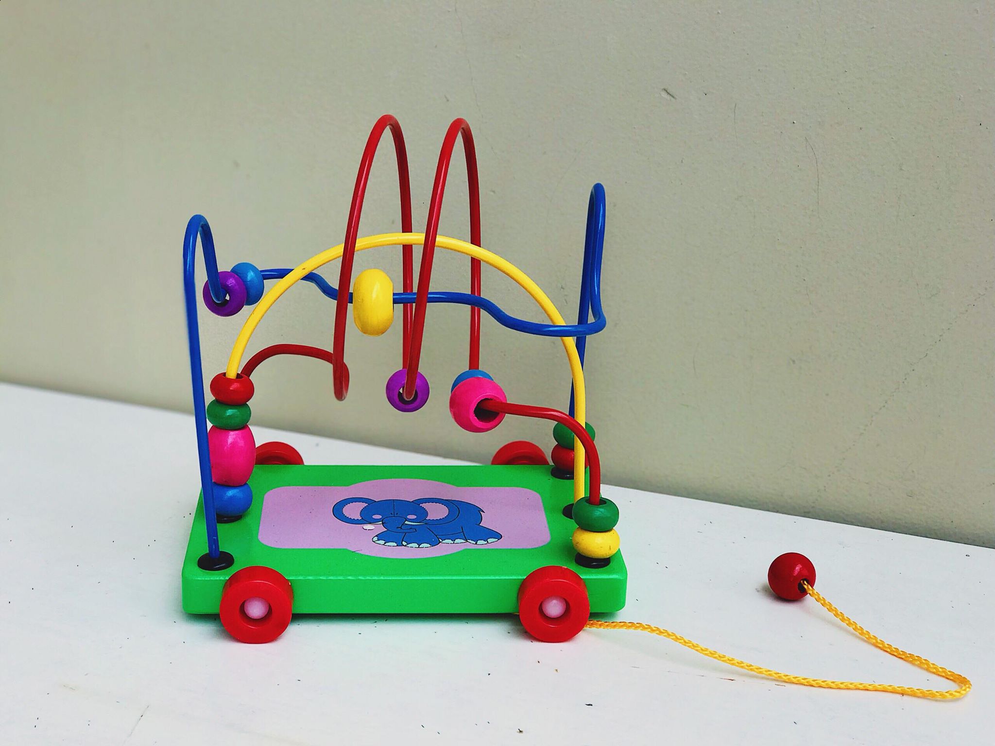 Đồ Chơi Luồn Hạt Xe Kéo