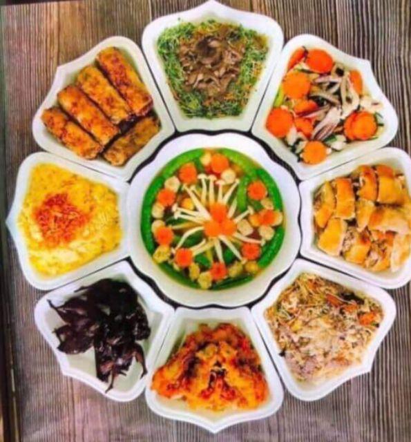 Bộ đĩa hoa mặt trời sứ trắng Bát Tràng