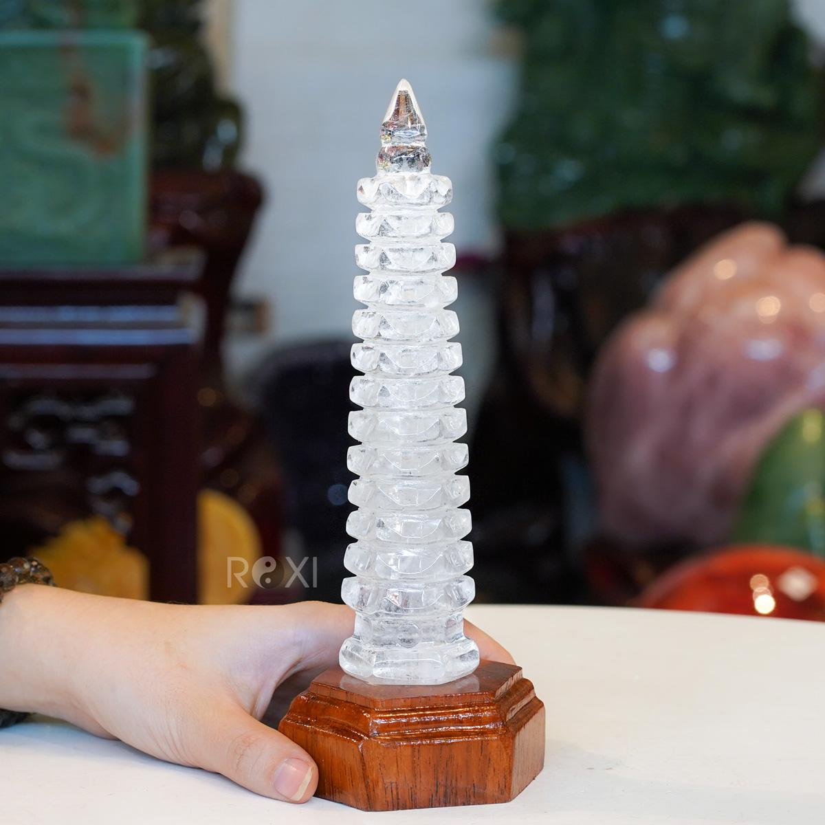Tháp văn xương thạch anh trắng 0,32kg - 18cm