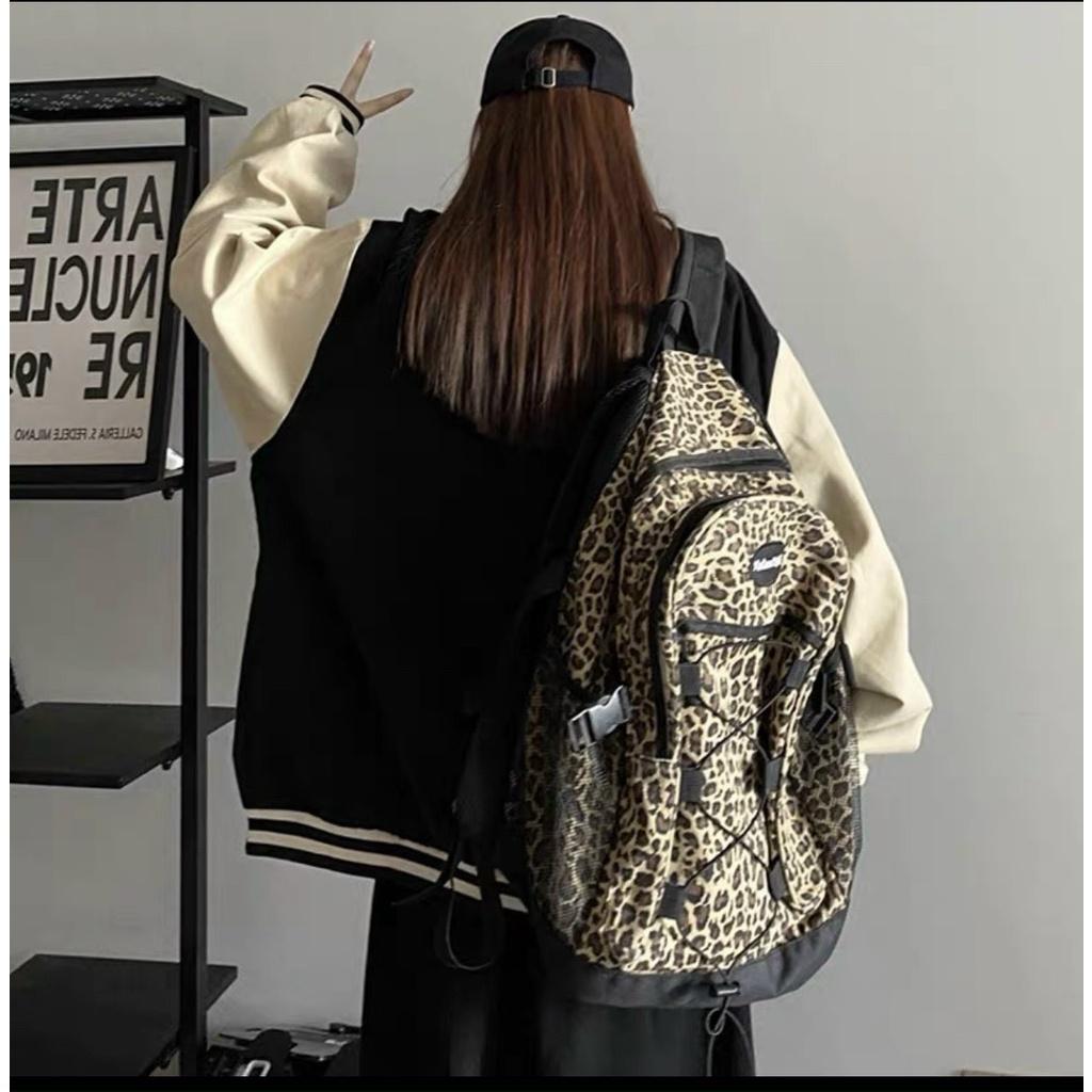 ÁO KHOÁC DÙ BOMBER UNISEX FORM RỘNG SIÊU HOT THỜI TRANG GENZ CHO CÁC BẠN TRẺ