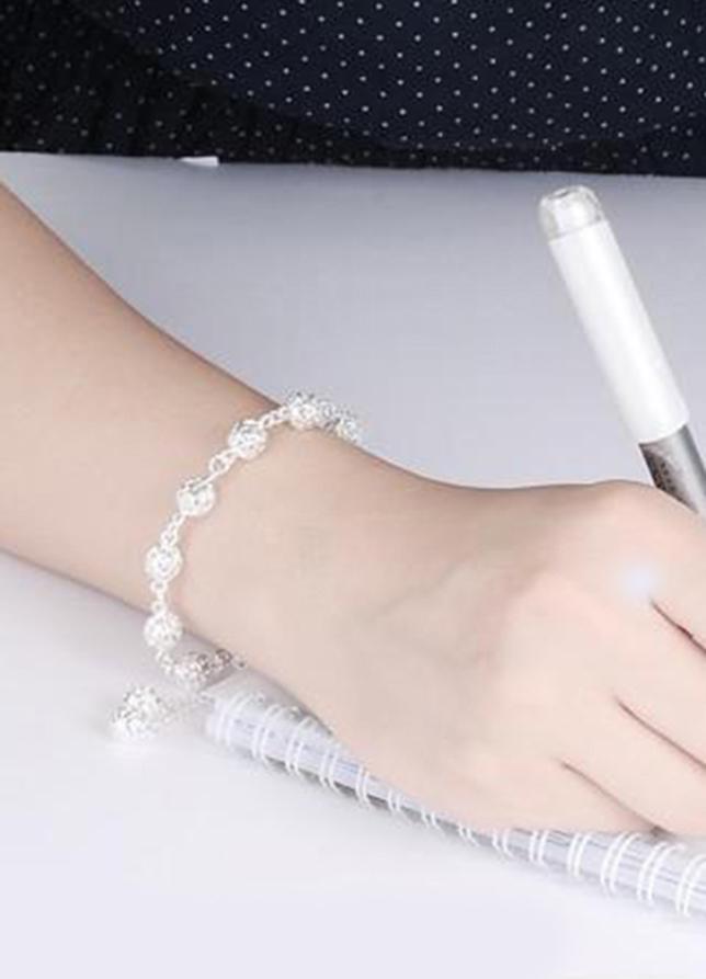 Lắc Tay Nữ Đẹp Chất Liệu Bạc Xi