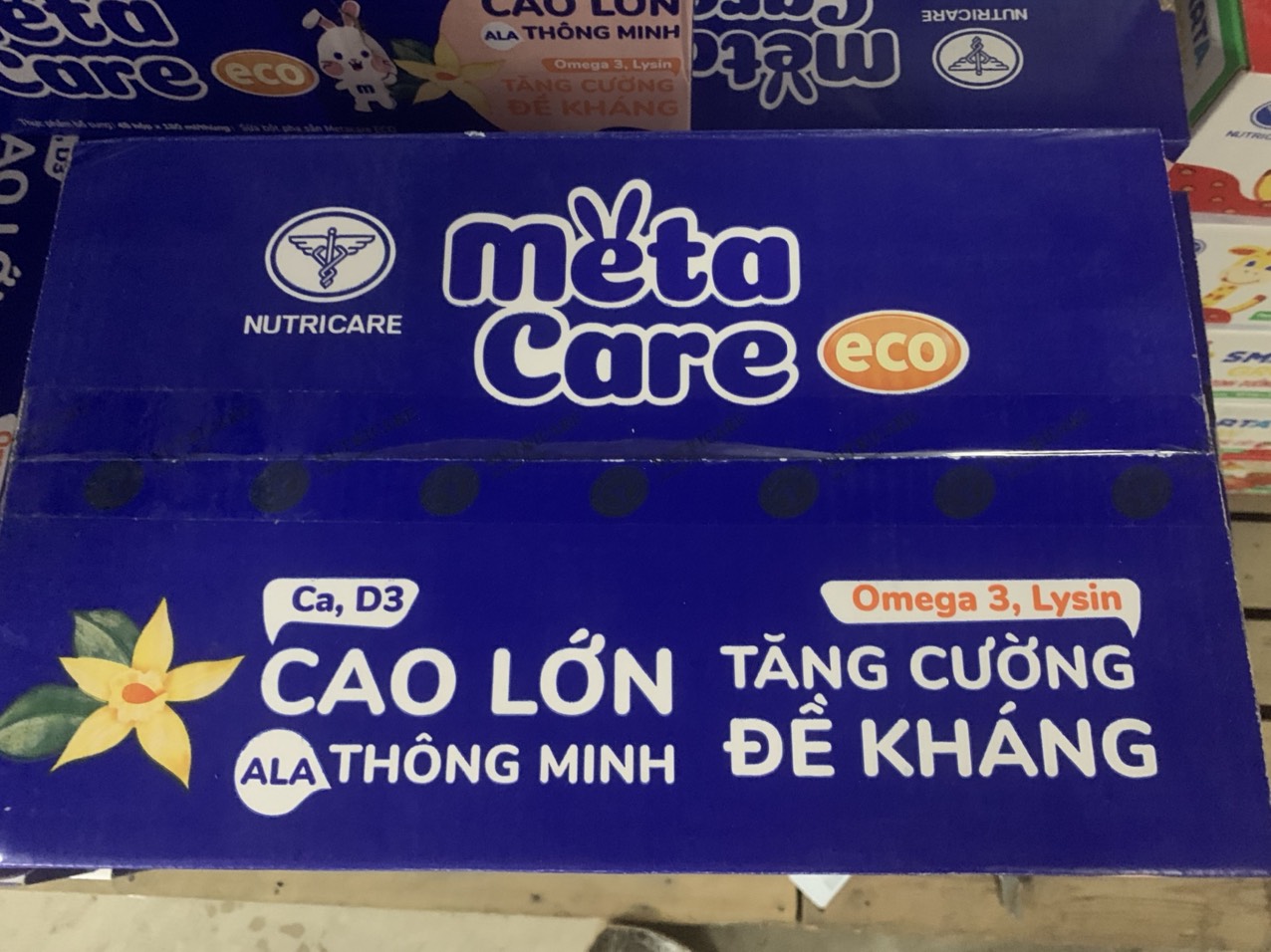 Thùng sữa nước Nutricare Metacare ECO - phát triển toàn diện cho trẻ từ 1 tuổi (180ml x 48 hộp)