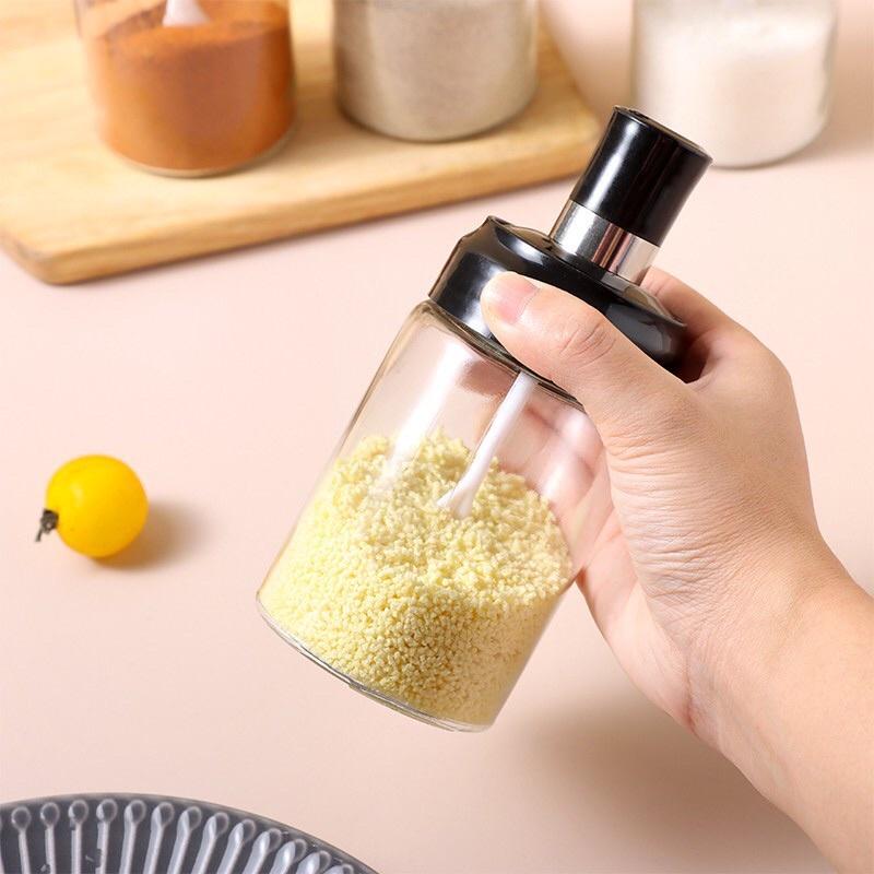 Combo 5 hũ đựng gia vị thuỷ tinh có thìa - Set 5 hủ gia vị kèm nắp và thìa - bộ 5 lọ đựng gia vị kèm muỗng.