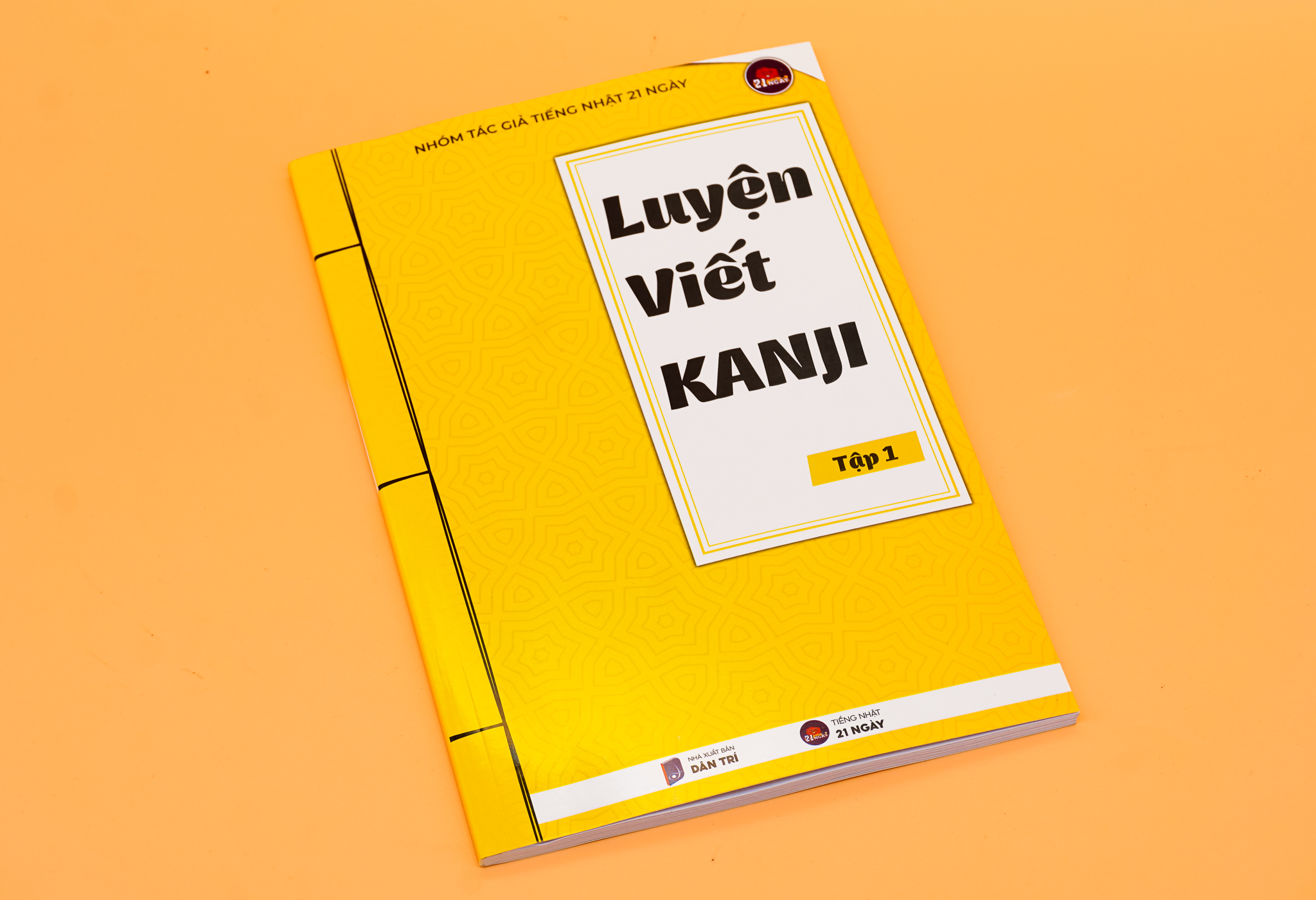 Hack Não Kanji Tập 1- Ghi Nhớ Kanji Theo Câu Chuyện Thú Vị Và Bộ Giống Nhau