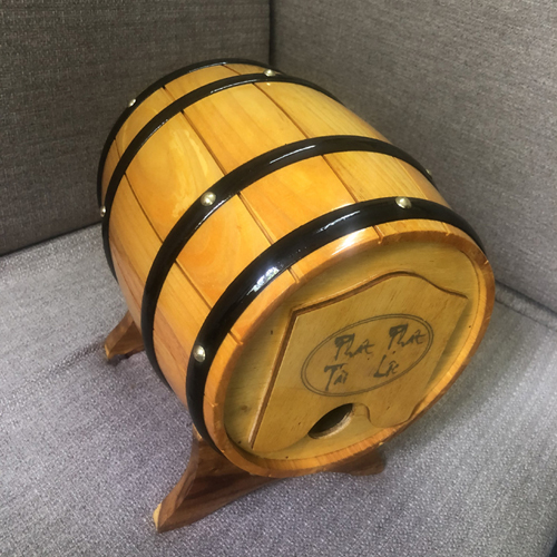 Trống gỗ đựng rượu vang Mẫu xẻ rãnh - Màu vàng
