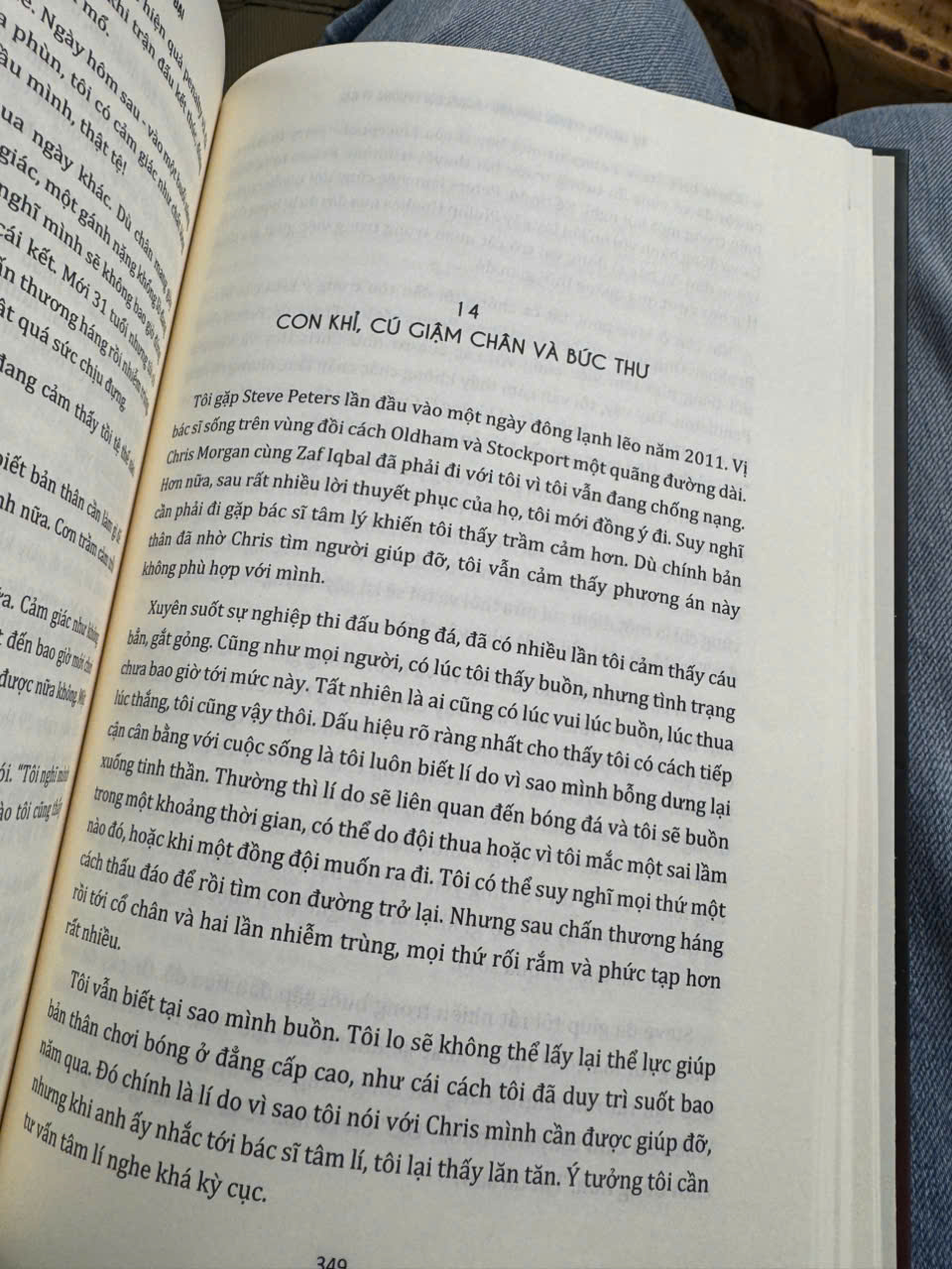 (Bìa cứng có hộp giới hạn 300 cuốn) TỰ TRUYỆN STEVEN GERRARD – Người Đội Trưởng Vĩ Đại – Donald McRae – Nguyễn Lâm Bình Nguyên dịch – THBooks – NXB Lao động