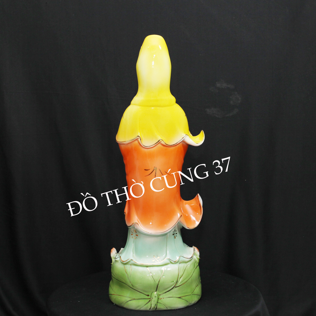 TƯỢNG QUAN ÂM ĐỨNG NGŨ SẮC - MEN SỨ