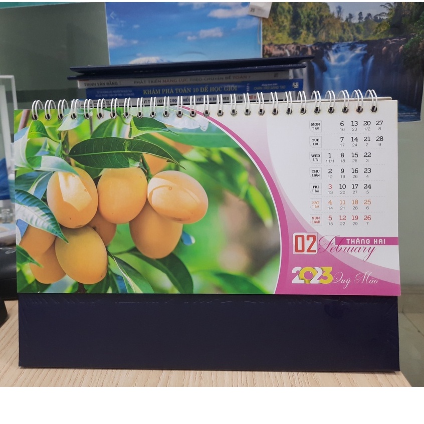 Lịch bàn Lò Xo  2023 - Bốn mùa bội thu - Happy new year - Chúc mừng năm mới 2023