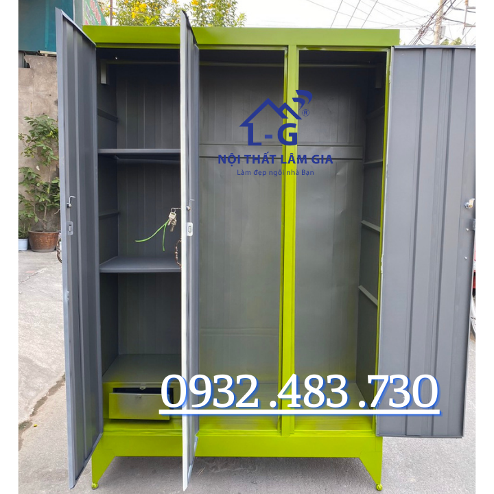 Tủ sắt 3 cánh đựng quần áo sơn dầu - SD3C-02H